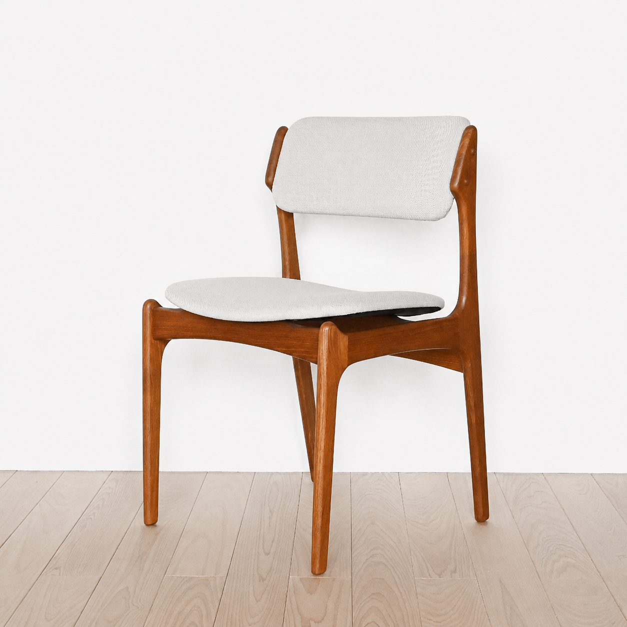 エリック・バック（Erik Buch） Model 49 Chair / デンマーク – yahan