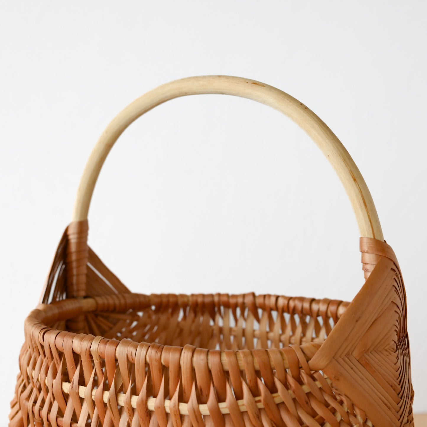 ラトビア トールバスケットM