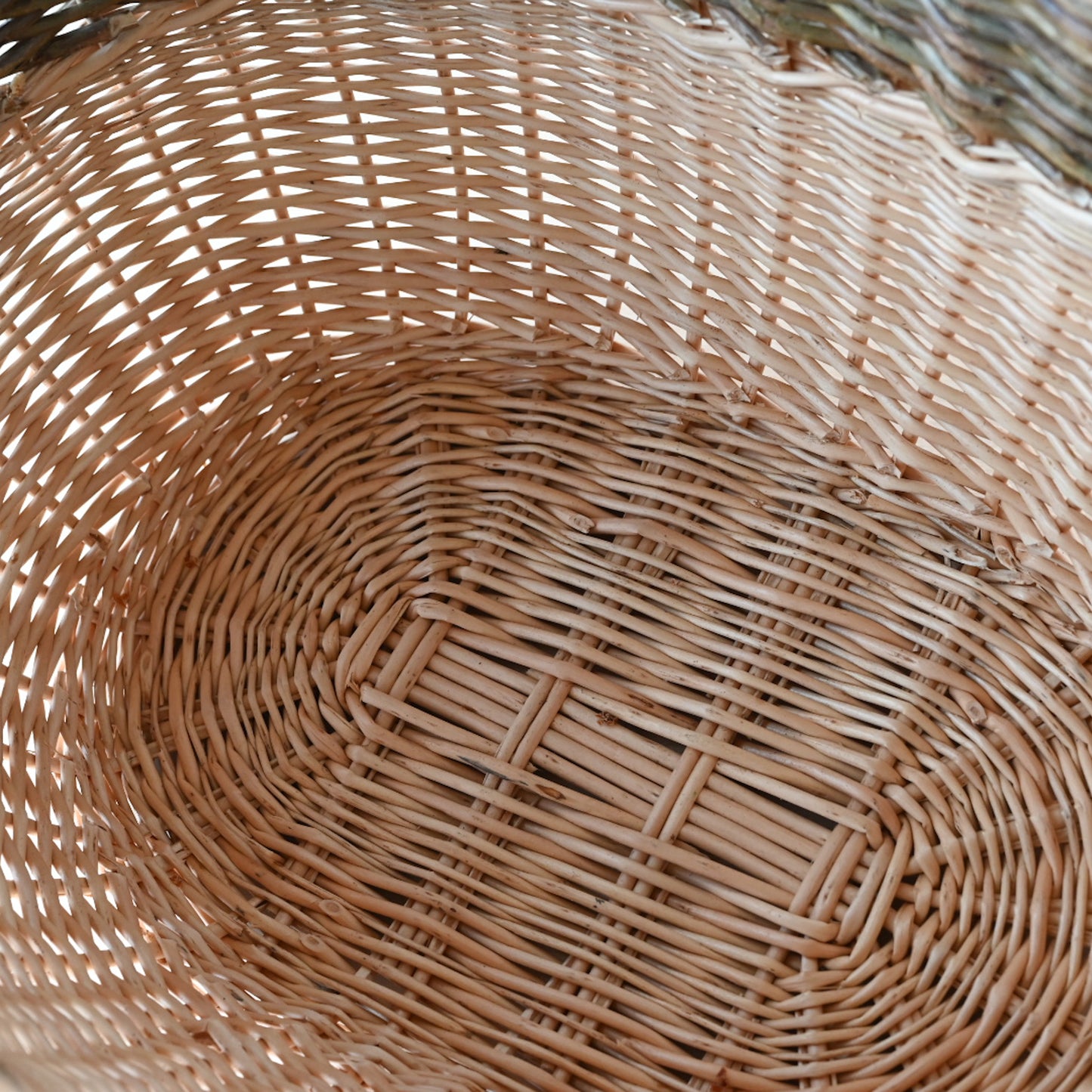 ラトビア マッシュルームバスケット (ツートン)