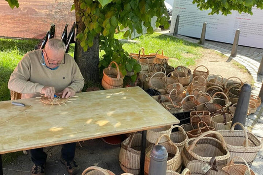 柳の枝から生まれる、暮らしのかご