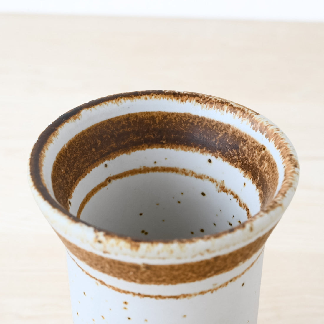 グスタフスベリ  スヴェン・ヴェイスフェルト  ベリンダシリーズ  12.5cm  花瓶 / スウェーデン