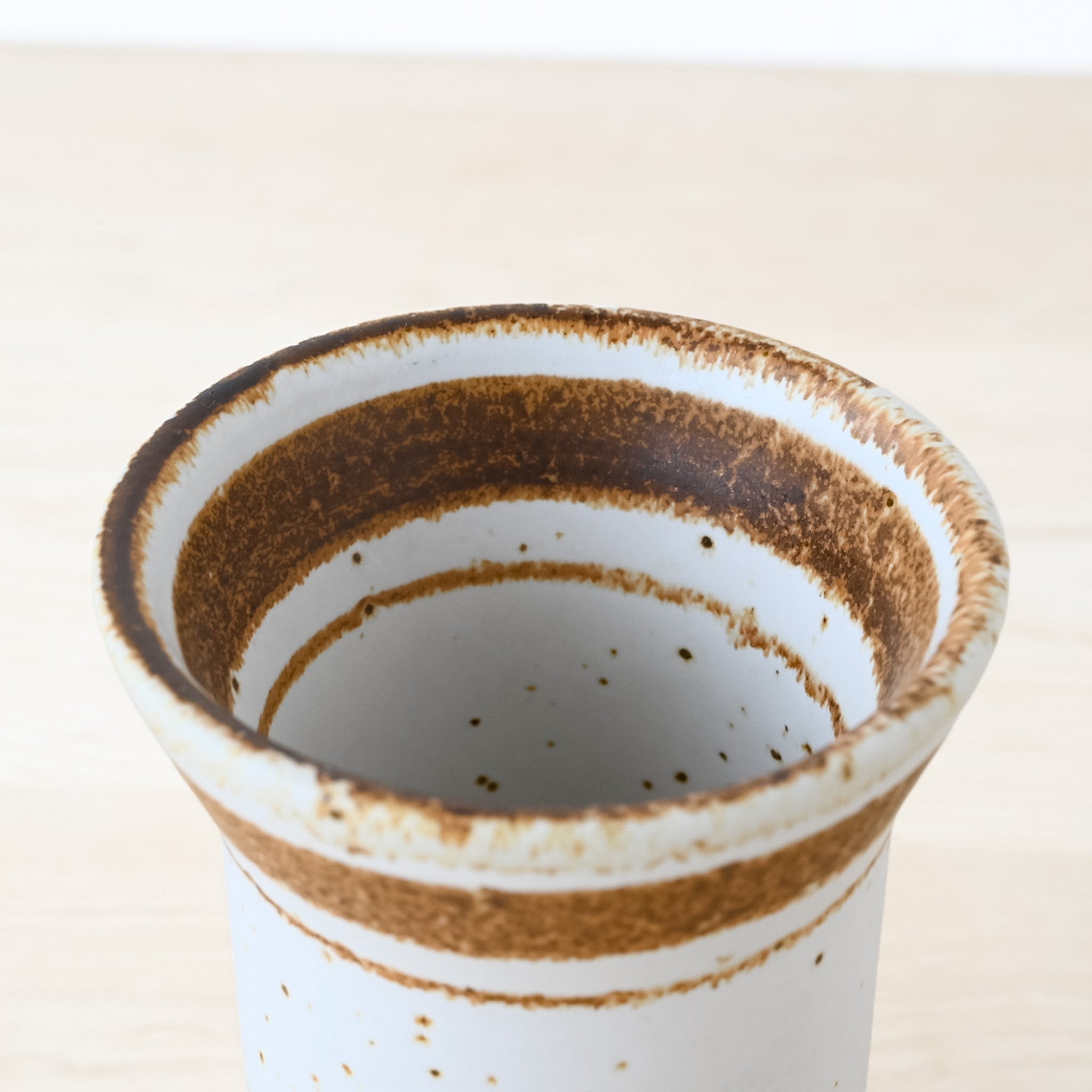 グスタフスベリ  スヴェン・ヴェイスフェルト  ベリンダシリーズ  12.5cm  花瓶 / スウェーデン