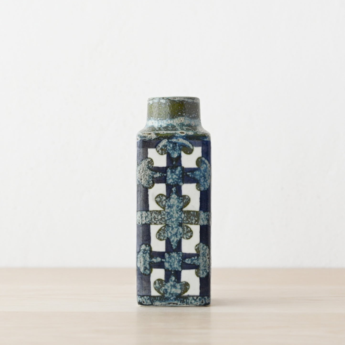 Royal Copenhagen Nils Thorsson Baca flower vase / ロイヤルコペンハーゲン ニルス・トーソンバッカ フラワーベース