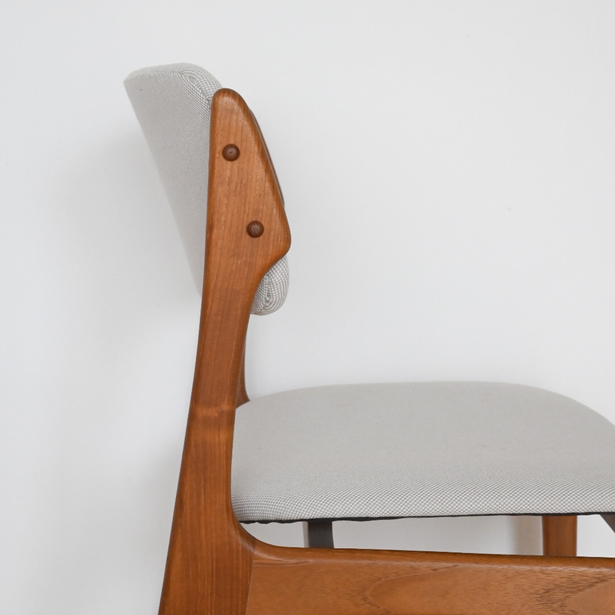 エリック・バック（Erik Buch） Model 49 Chair / デンマーク – yahan