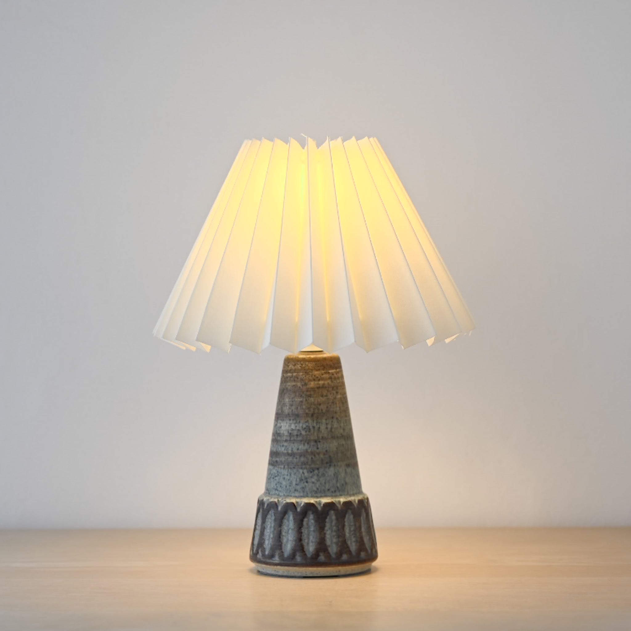 Søholm Matte Glazed Table Lamp / スーホルム マット釉 テーブルランプ