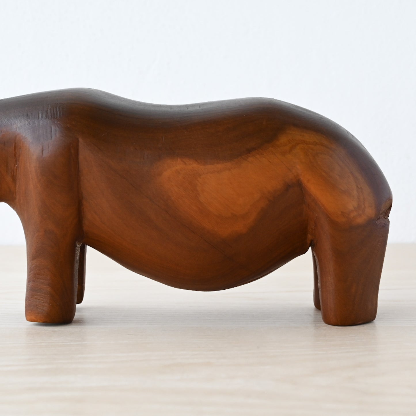 Vintage Teak Wood Rhino / ヴィンテージ チーク サイのオブジェ