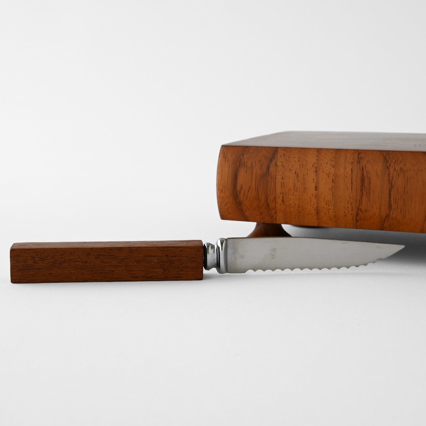 MANDALAY Vintage Teak cutting boad&knif / マンダレー ヴィンテージ チーク カッティングボード&ナイフ
