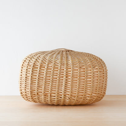 ラトビア  ハンドルバスケット