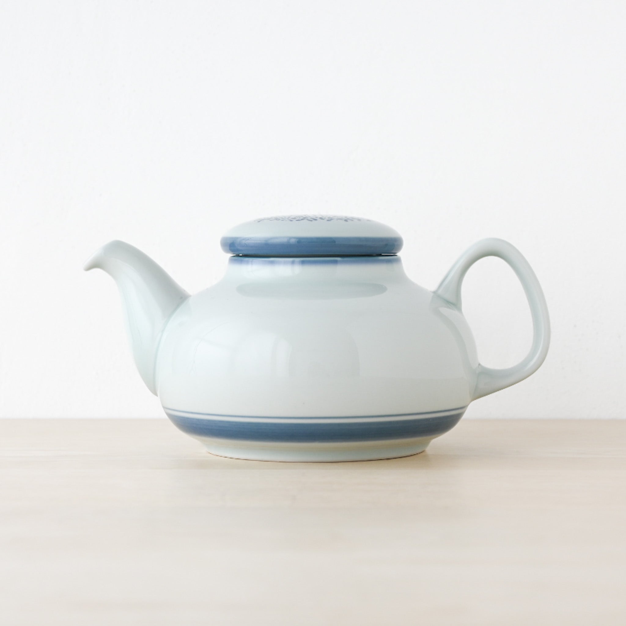 Figgjo Turi Gramstad Oliver Desirée Series Mistelten Tea pot / フィッギオ トゥリ・グラムスタッド・オリヴァー デジレシリーズ ヤドリギ ティーポット