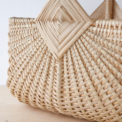 ラトビア  ハンドルバスケット