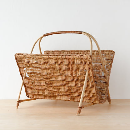 ラトビア マガジンバスケット