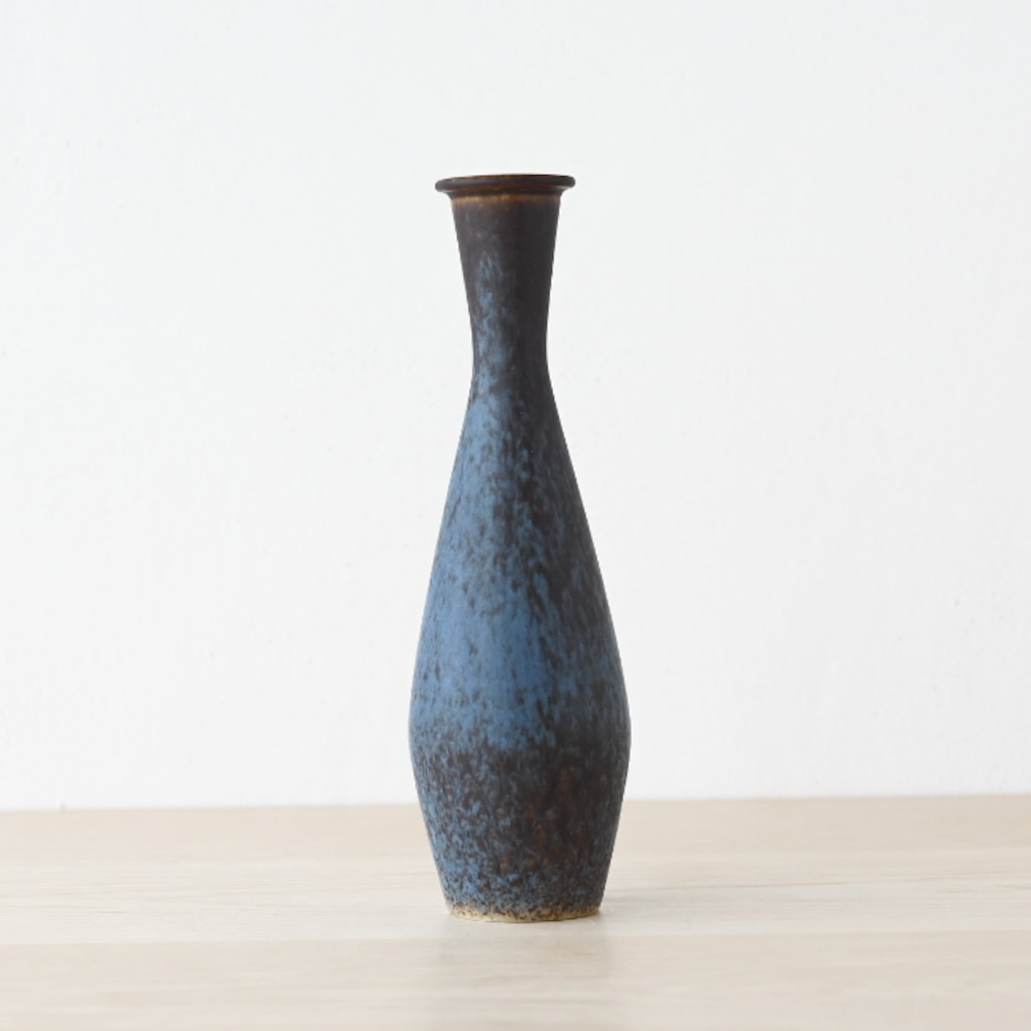 Gunnar Nylund AXV Series Vase / グンナー・ニールンド AXVシリーズ 青と濃茶色の斑模様のフラワーベース